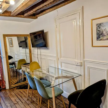 Opera Louvre Holidayapartment Apartment