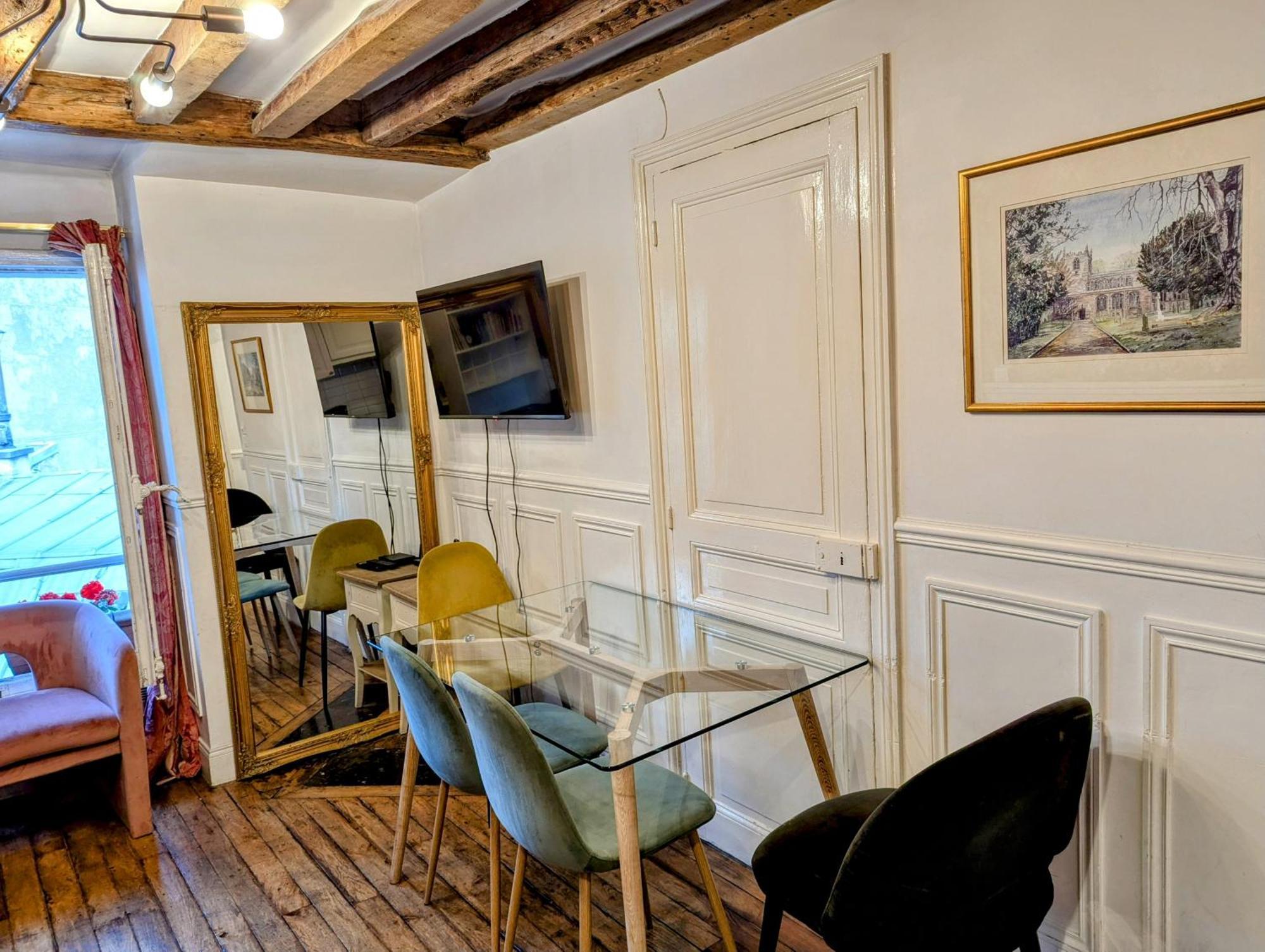 Opera Louvre Holidayapartment Apartment